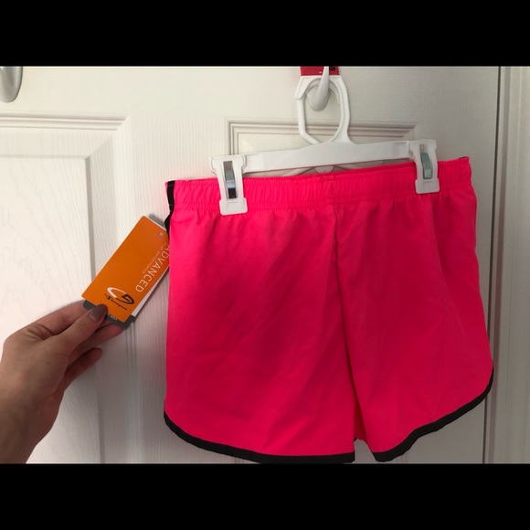 Girls running shorts - Picture 4 of 4